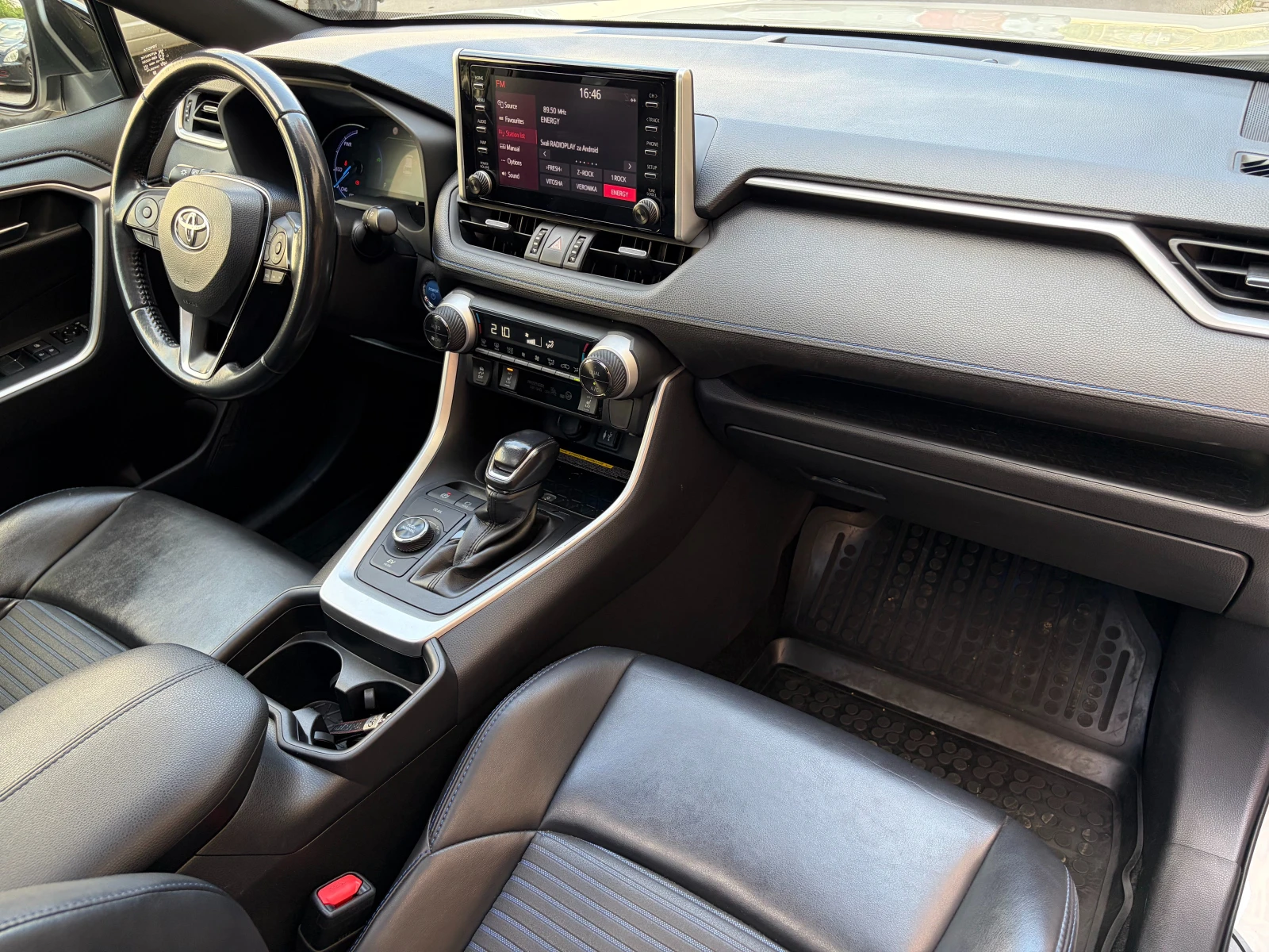 Toyota Rav4 2.5 Hybrid AWD-i Luxury Plus- в ГАРАНЦИЯ, снимка 17 - Автомобили и джипове - 55567247