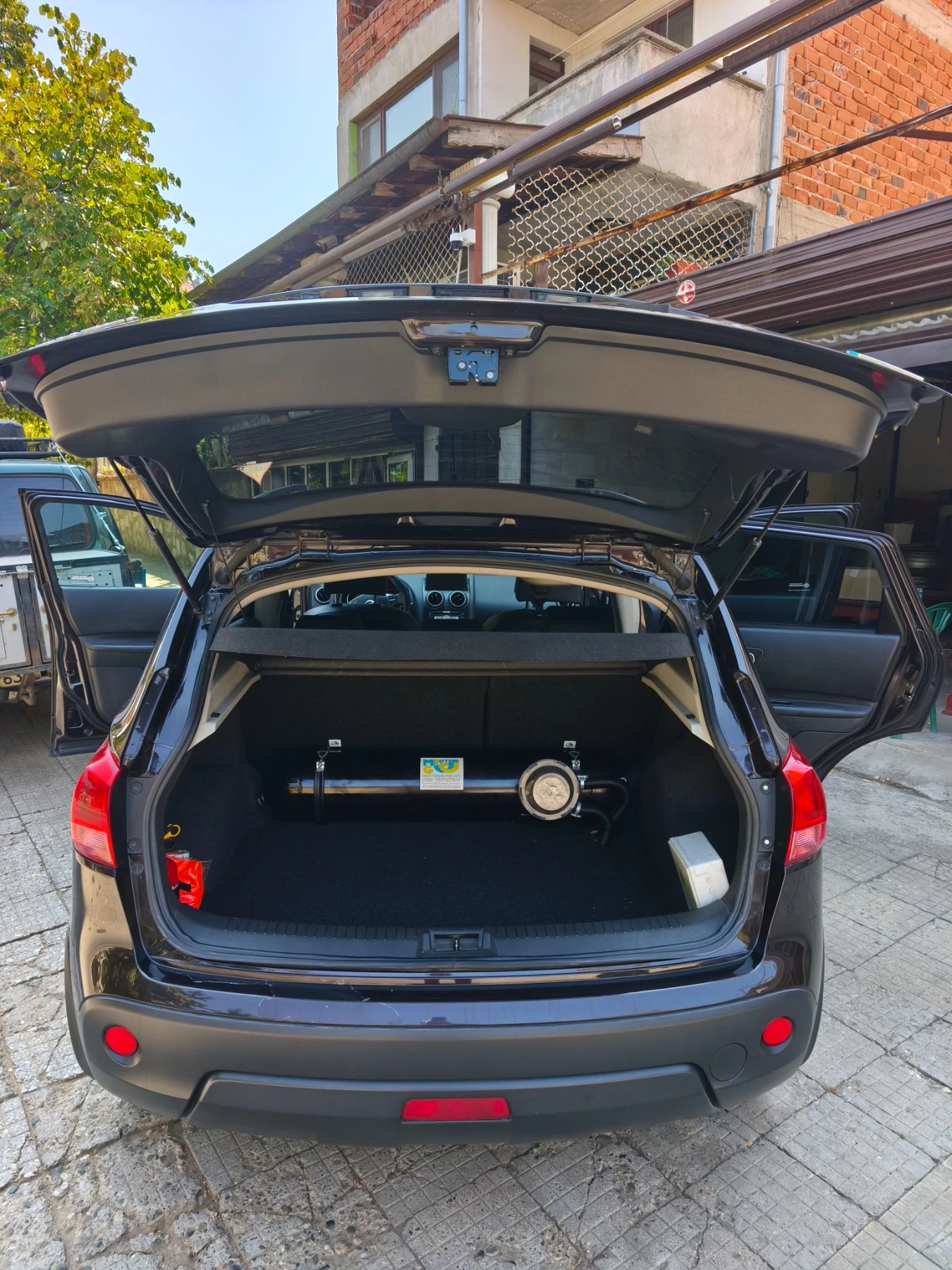 Nissan Qashqai, снимка 7 - Автомобили и джипове - 55777347