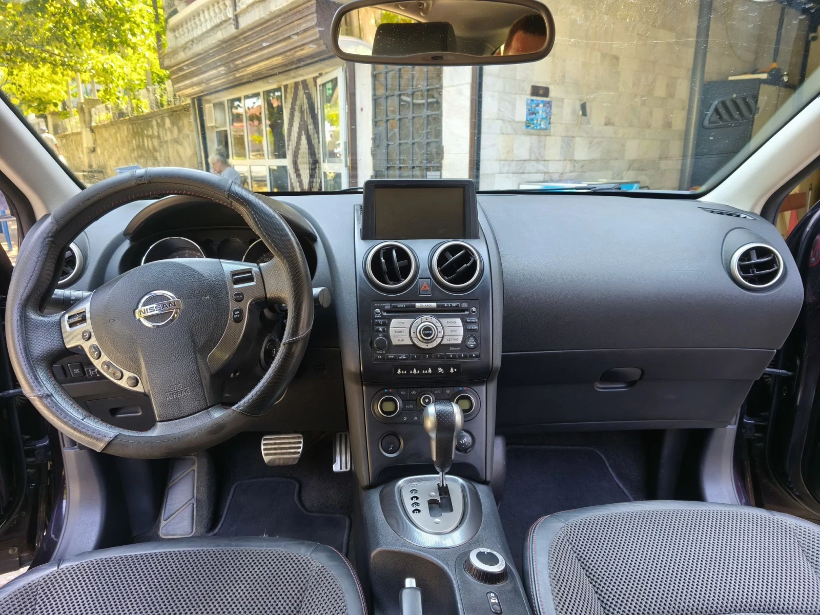 Nissan Qashqai, снимка 11 - Автомобили и джипове - 55777347