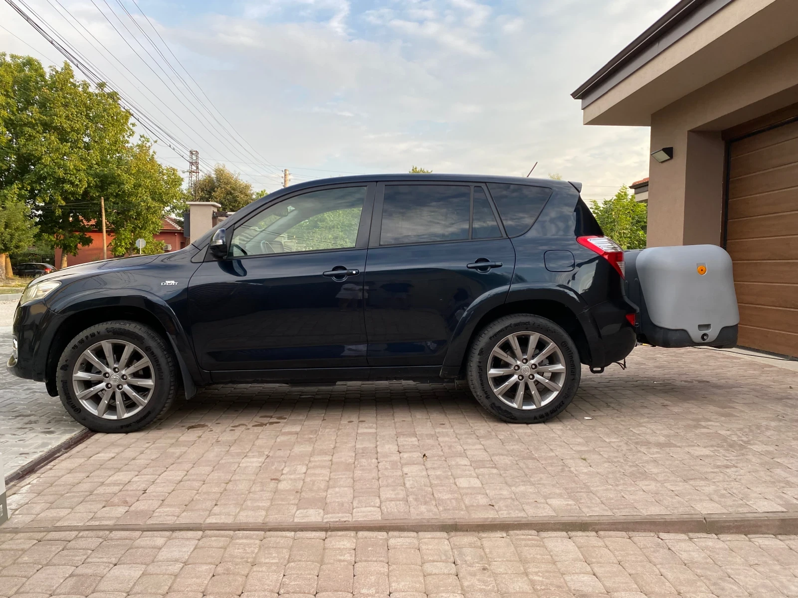 Toyota Rav4, снимка 2 - Автомобили и джипове - 55805357