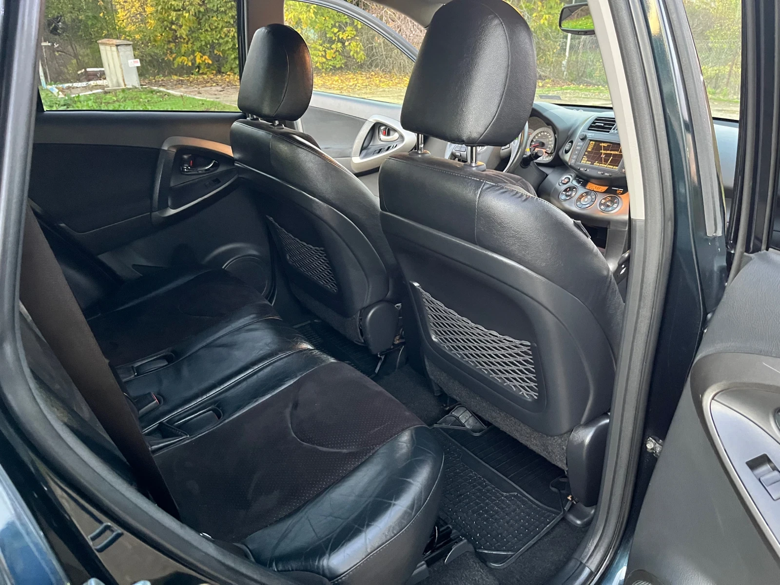Toyota Rav4, снимка 7 - Автомобили и джипове - 55805357