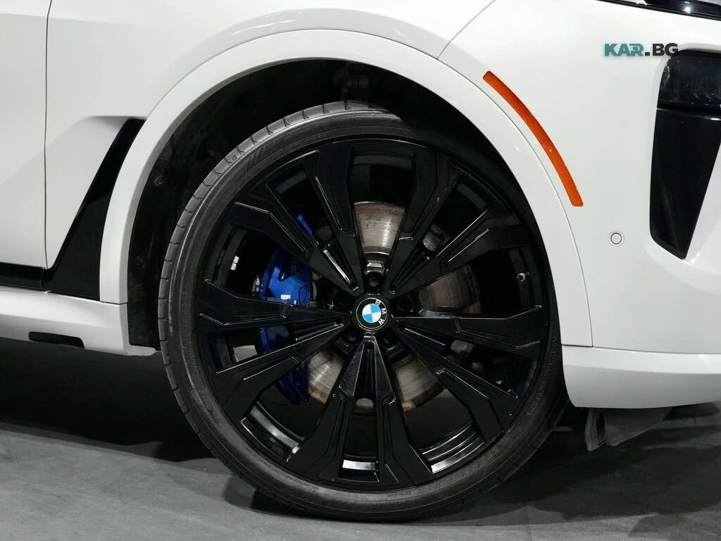 BMW X7 xDrive40i* HARMAN KARDON* ПОДГР* ОБДУХ* 360* ПАНО*, снимка 4 - Автомобили и джипове - 55902067