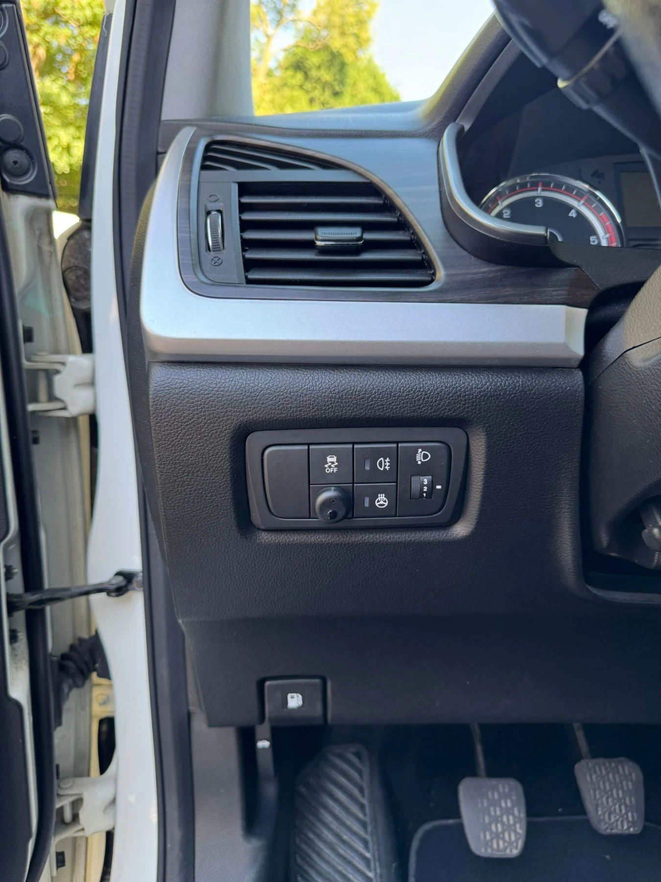 SsangYong Korando, снимка 16 - Автомобили и джипове - 55982164
