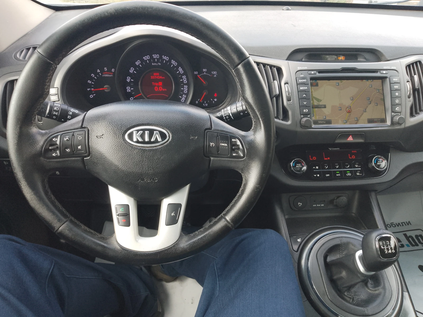 Kia Sportage 2.0 CRDI AWD PREMIUM, снимка 7 - Автомобили и джипове - 56232436