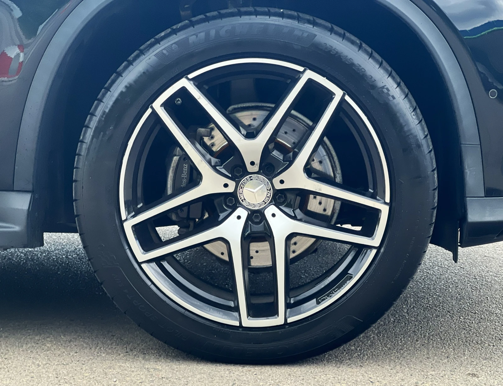 Mercedes-Benz GLE 350 d / COUPE / AMG / NIGHT / CARBON / , снимка 7 - Автомобили и джипове - 56288506