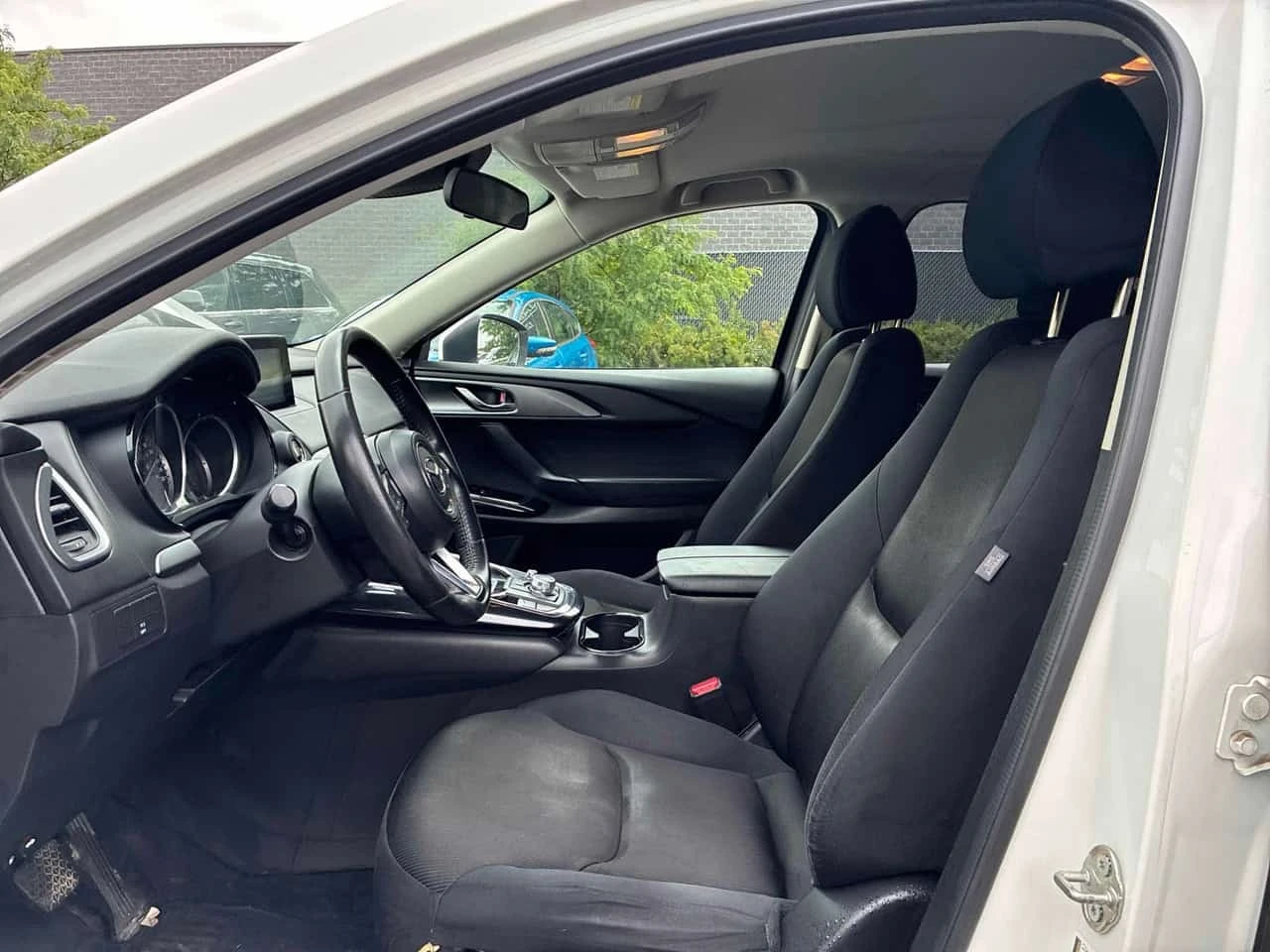 Mazda CX-9 * GS * CARFAX * БЕЗ ПЪРВОНАЧАЛНА ВНОСКА, снимка 12 - Автомобили и джипове - 56295160