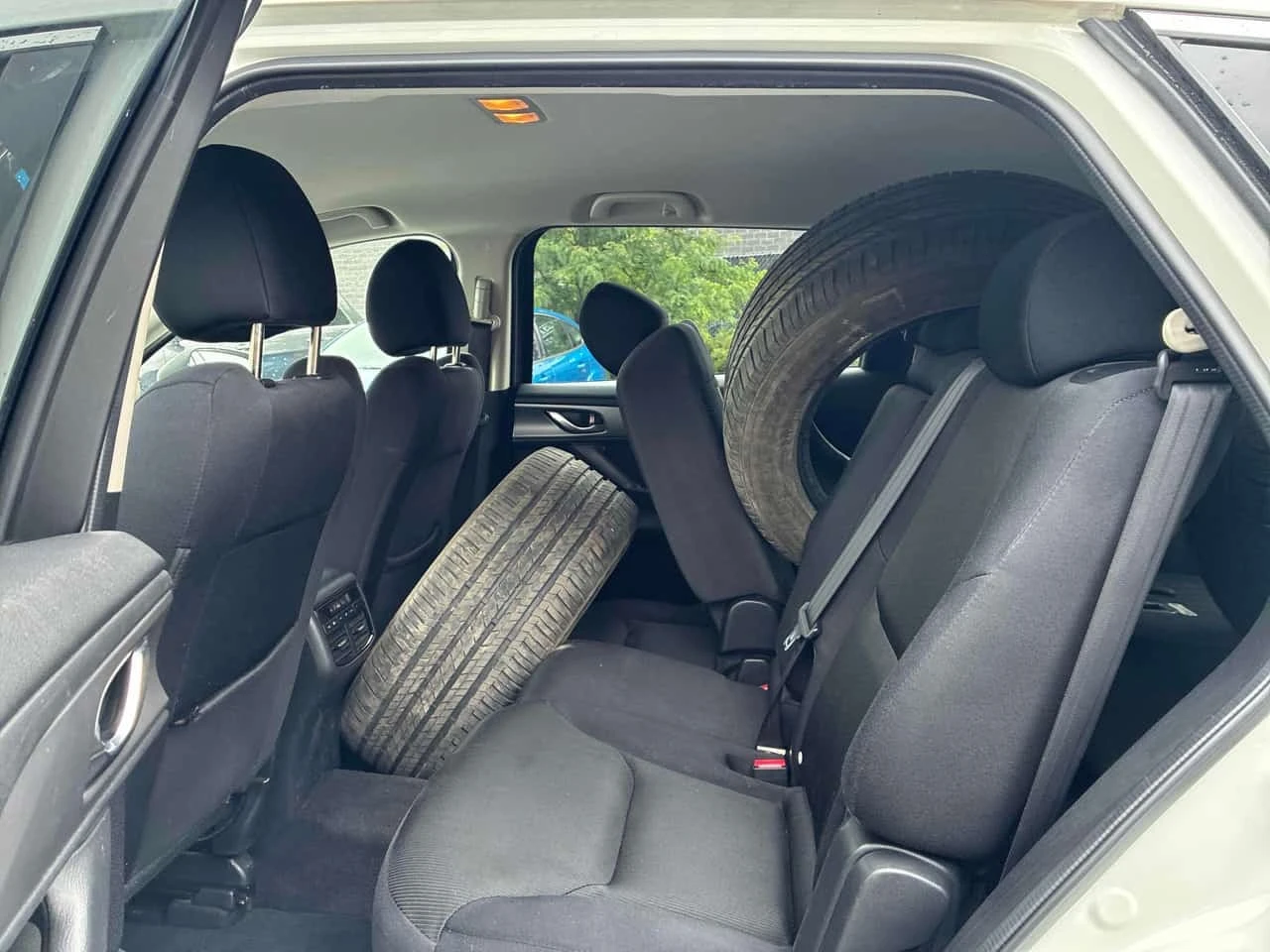 Mazda CX-9 * GS * CARFAX * БЕЗ ПЪРВОНАЧАЛНА ВНОСКА, снимка 13 - Автомобили и джипове - 56295160
