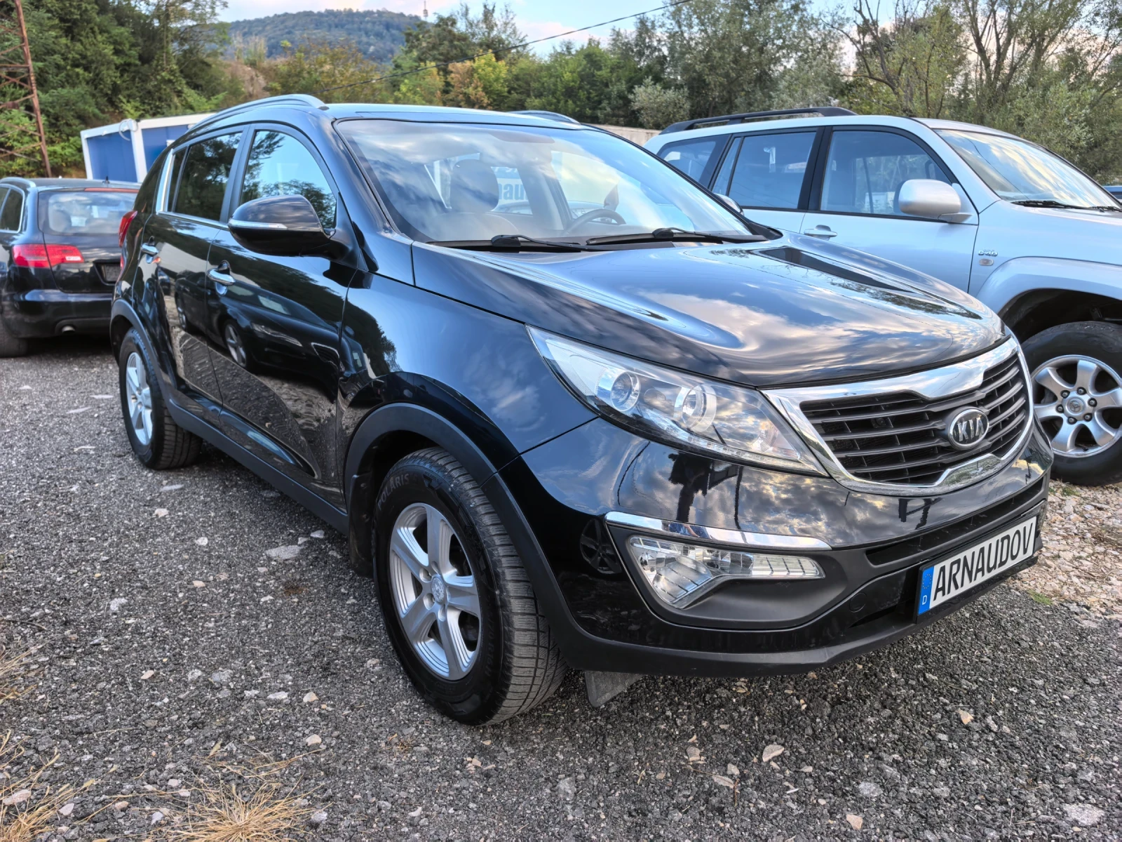 Kia Sportage 1.7crdi TOП СЪСТОЯНИЕ , снимка 2 - Автомобили и джипове - 56316336