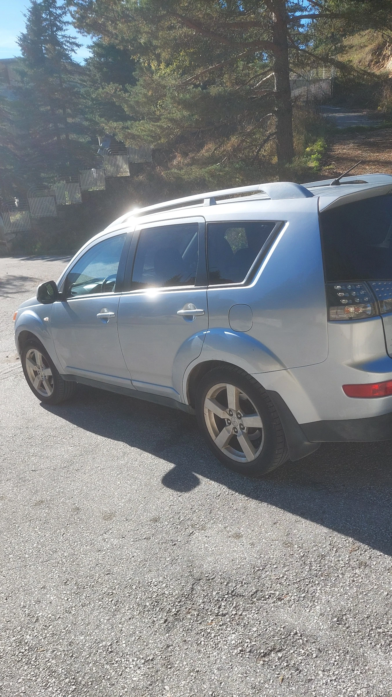 Mitsubishi Outlander, снимка 5 - Автомобили и джипове - 56349078