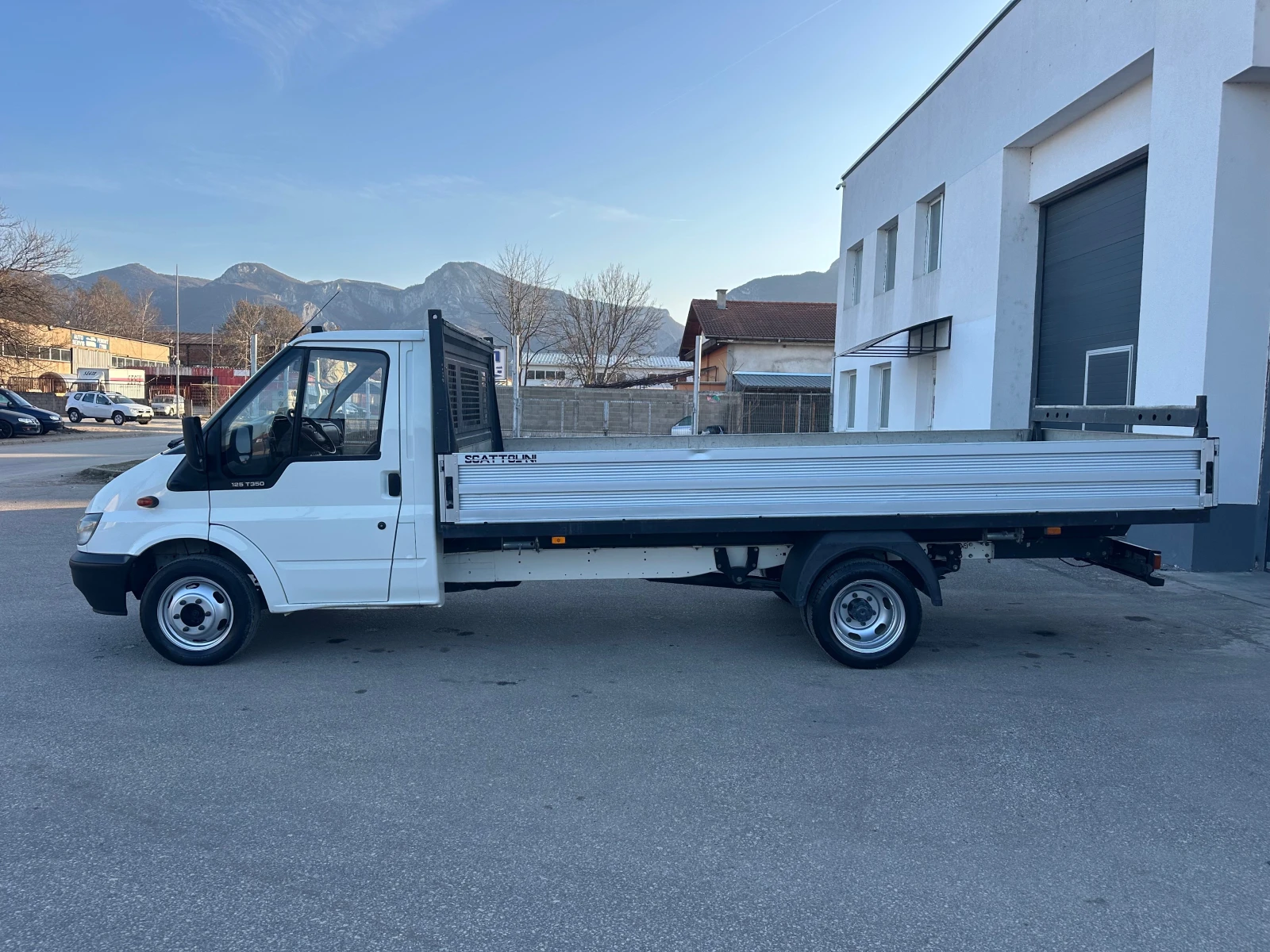 Ford Transit 2.4TDI Италия 4.40м , снимка 4 - Бусове и автобуси - 53830227