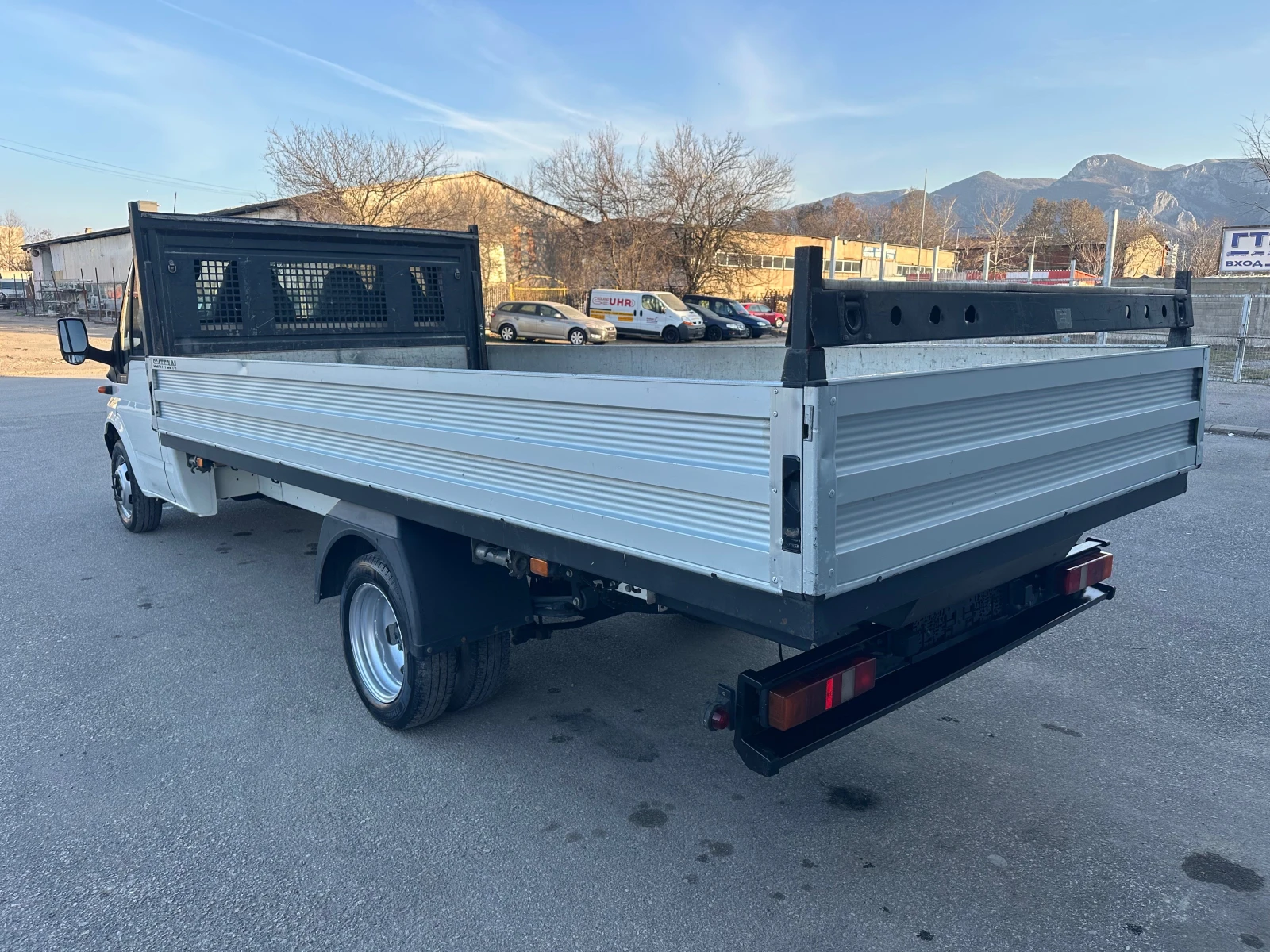 Ford Transit 2.4TDI Италия 4.40м , снимка 5 - Бусове и автобуси - 53830227