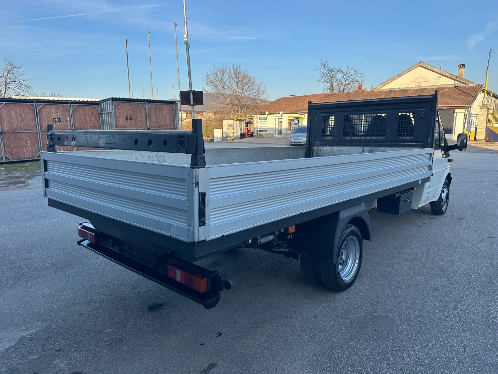 Ford Transit 2.4TDI Италия 4.40м , снимка 7 - Бусове и автобуси - 53830227