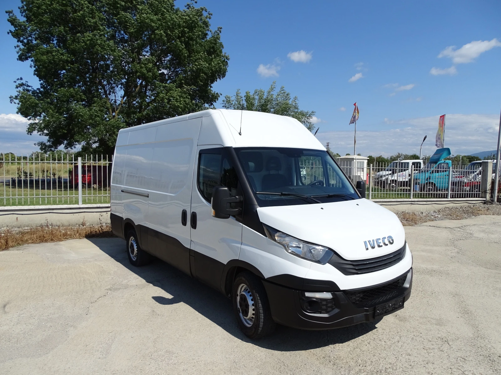 Iveco 35s16 СРЕДНА БАЗА/ВНОС ОТ ШВЕЙЦАРИЯ