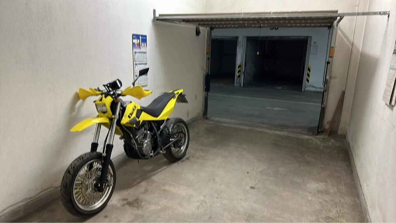 Beta M4, снимка 1