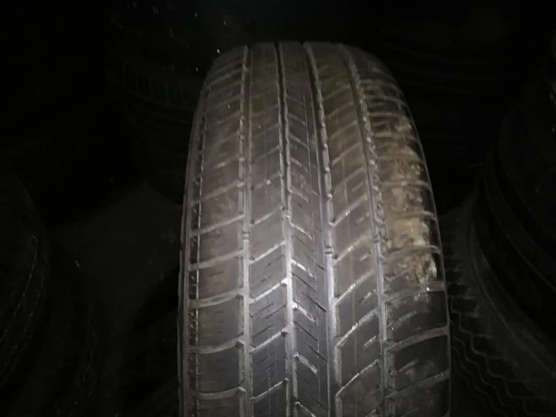 Гуми Летни 205/65R15, снимка 1 - Гуми и джанти - 20858061