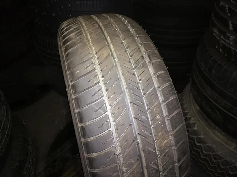 Гуми Летни 205/65R15, снимка 2 - Гуми и джанти - 20858061