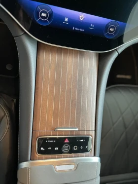 Mercedes-Benz EQS SUV* AMG* HYPER* HUD* BURM* DISTR* KEYLESS* PANO* , снимка 6