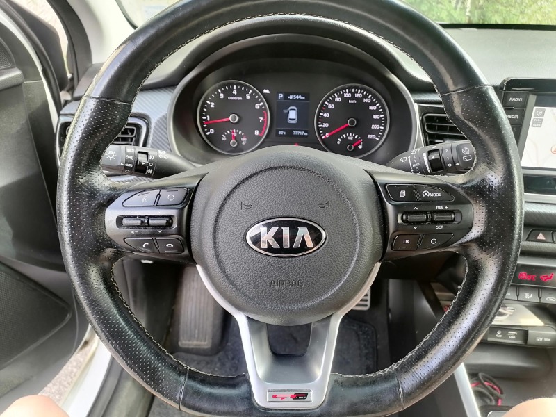 Kia Rio, снимка 9 - Автомобили и джипове - 46258374