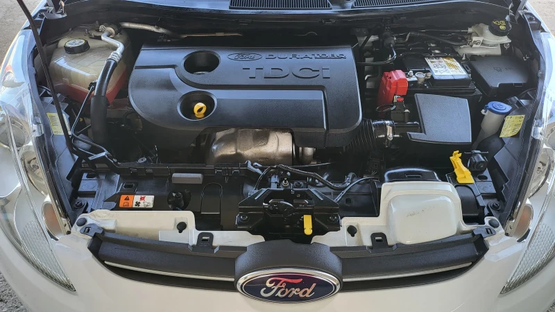 Ford Fiesta 1.4 дизел 70к.с., снимка 16 - Автомобили и джипове - 46846004