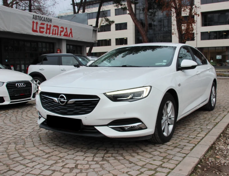 Opel Insignia CDTI  GRAND SPORT EURO 6D, снимка 1 - Автомобили и джипове - 48246907