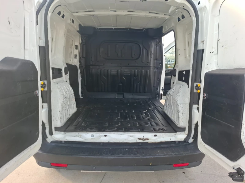 Opel Combo 1.4i/CNG/Euro6B, снимка 11 - Автомобили и джипове - 48875107