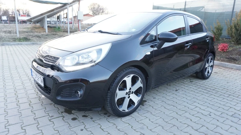 Kia Rio 1.1 EURO 5, снимка 14 - Автомобили и джипове - 48995212