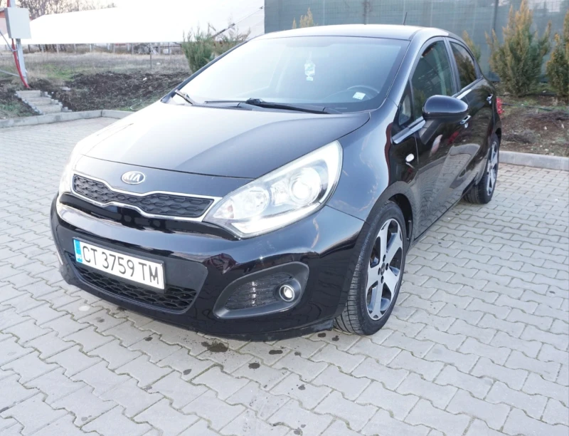 Kia Rio 1.1 EURO 5, снимка 15 - Автомобили и джипове - 48995212