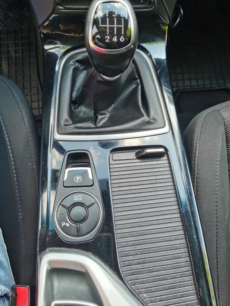 Hyundai I40 1.7 CRDI, снимка 13 - Автомобили и джипове - 52536149
