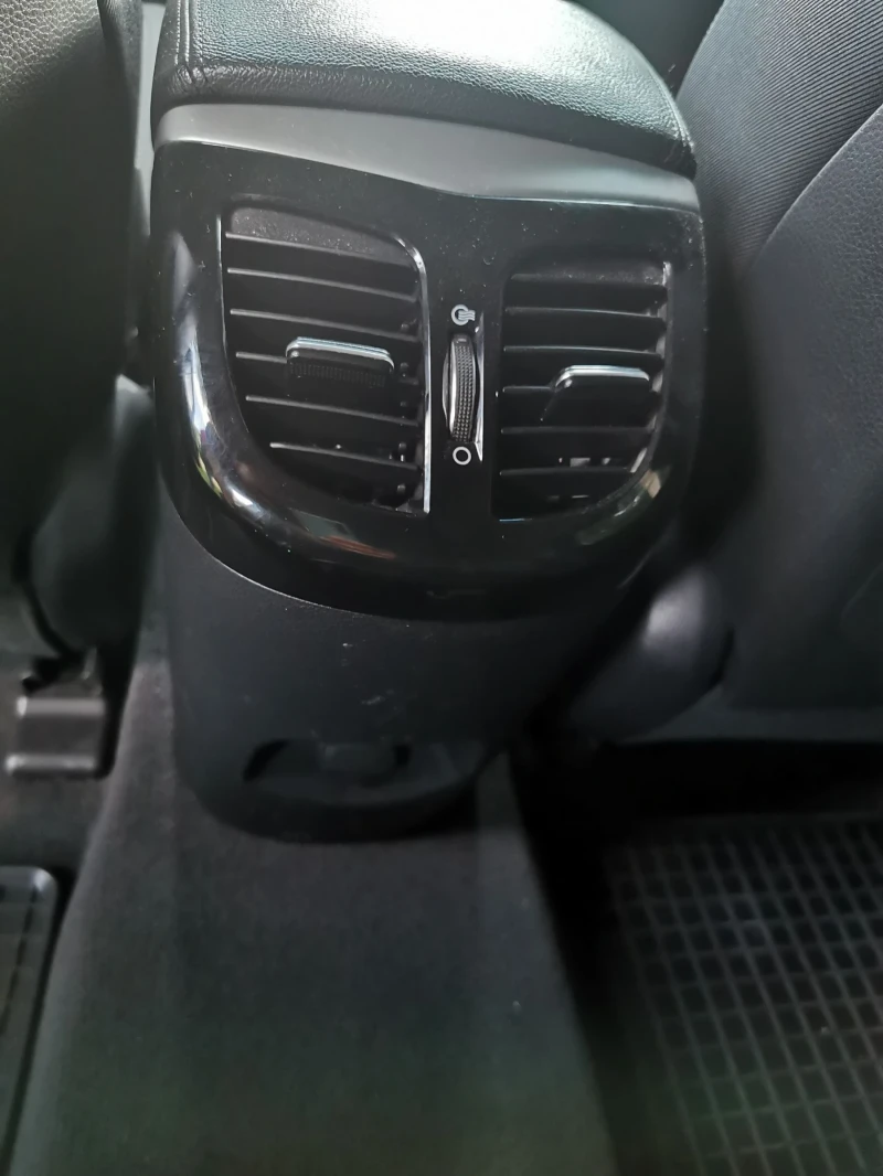 Hyundai I40 1.7 CRDI, снимка 15 - Автомобили и джипове - 52536149