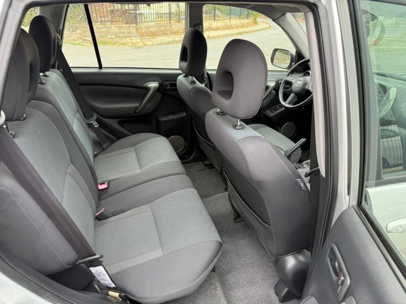 Toyota Rav4 2.0_D-4D_Facelift, снимка 14 - Автомобили и джипове - 51857853