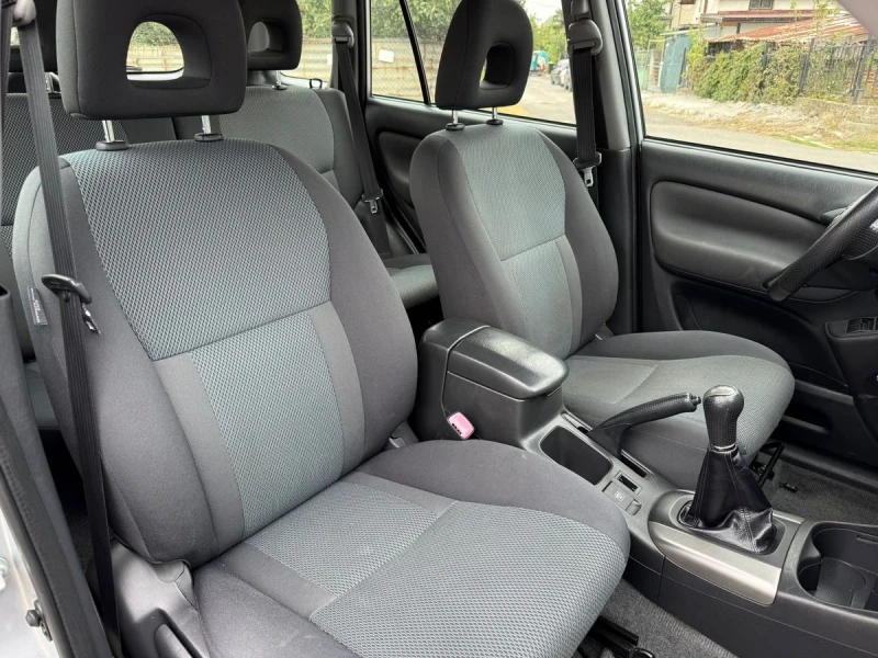 Toyota Rav4 2.0_D-4D_Facelift, снимка 12 - Автомобили и джипове - 51857853