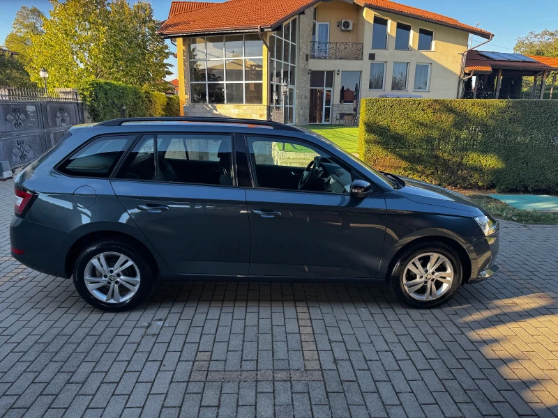 Skoda Fabia Ambitious 1.0 TSI -95 pa 35000km, снимка 3 - Автомобили и джипове - 52057987