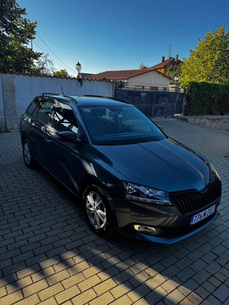 Skoda Fabia Ambitious 1.0 TSI -95 pa 35000km, снимка 2 - Автомобили и джипове - 52057987