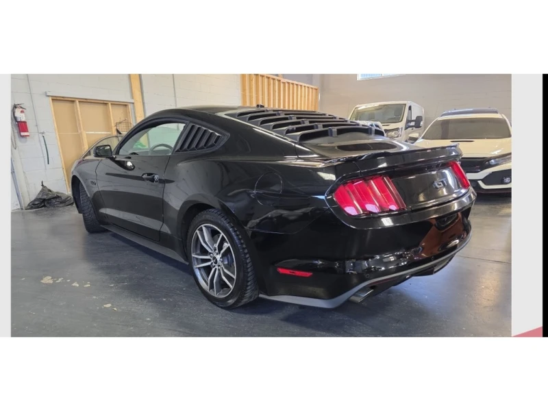 Ford Mustang GT * * CARFAX * * АВТО КРЕДИТ * * , снимка 4 - Автомобили и джипове - 52673757