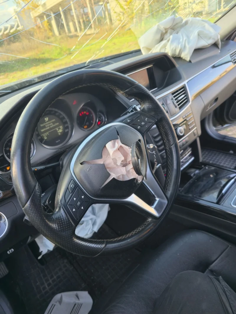 Mercedes-Benz E 350 W212, снимка 11 - Автомобили и джипове - 52948458