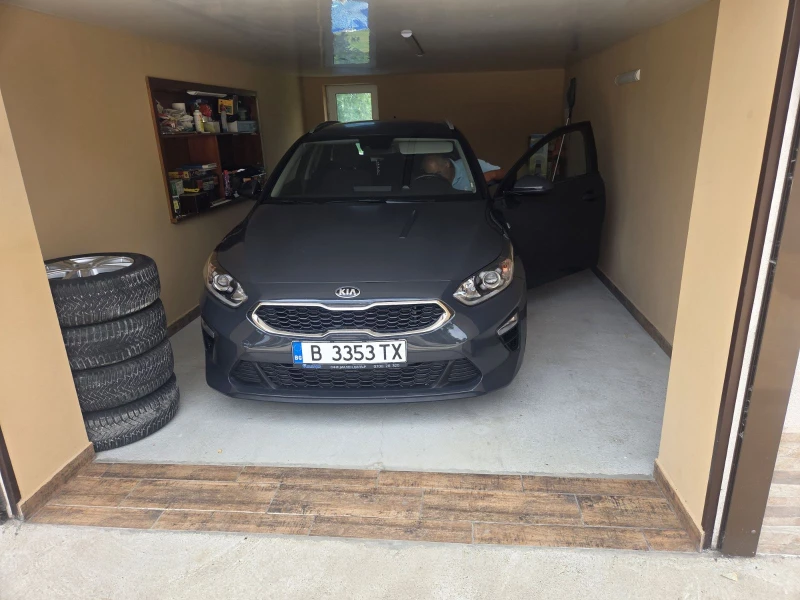 Kia Ceed Eco Dynamics, снимка 4 - Автомобили и джипове - 52971722