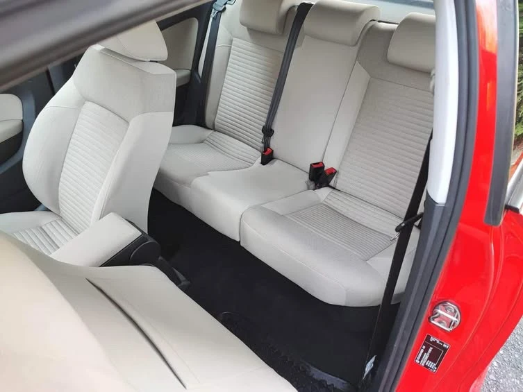 VW Polo 1.6 TDI, 90k.c. Avtomat, снимка 10 - Автомобили и джипове - 54751247
