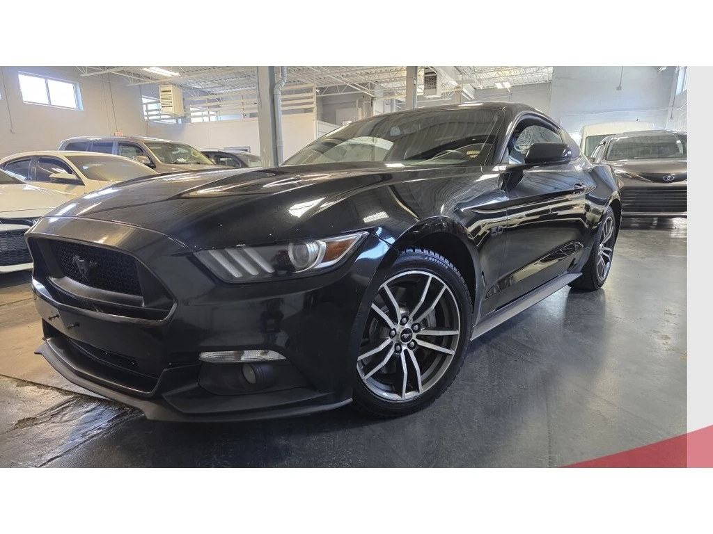Ford Mustang GT * * CARFAX * * АВТО КРЕДИТ * * , снимка 1