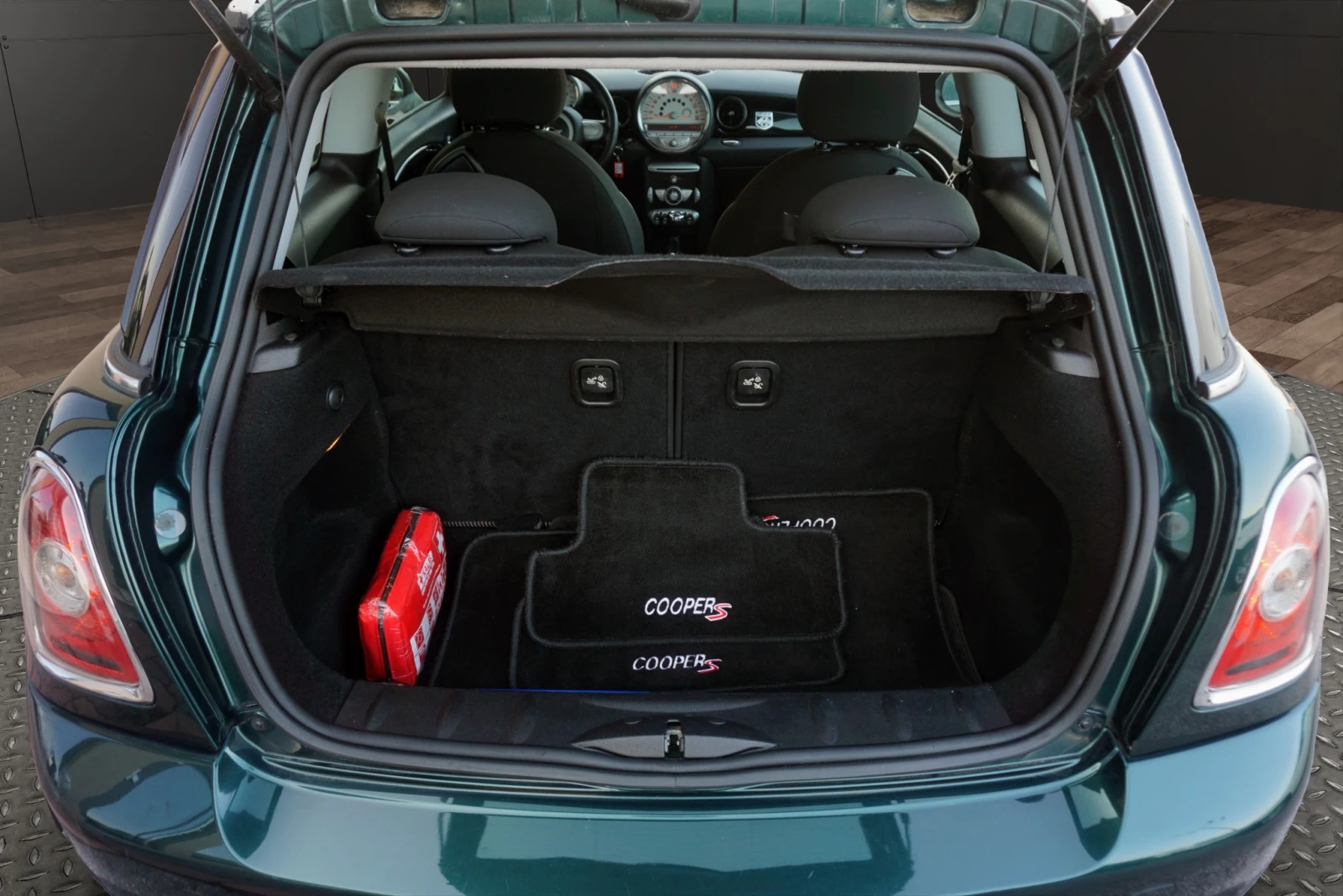Mini Cooper s 1.6i , снимка 14 - Автомобили и джипове - 45469289