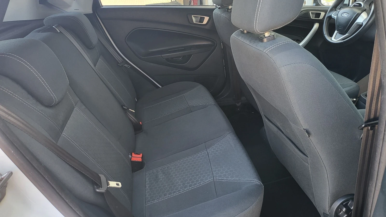 Ford Fiesta 1.4  70.. | Mobile.bg   15