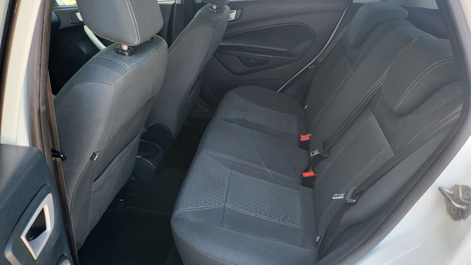 Ford Fiesta 1.4  70.. | Mobile.bg   13