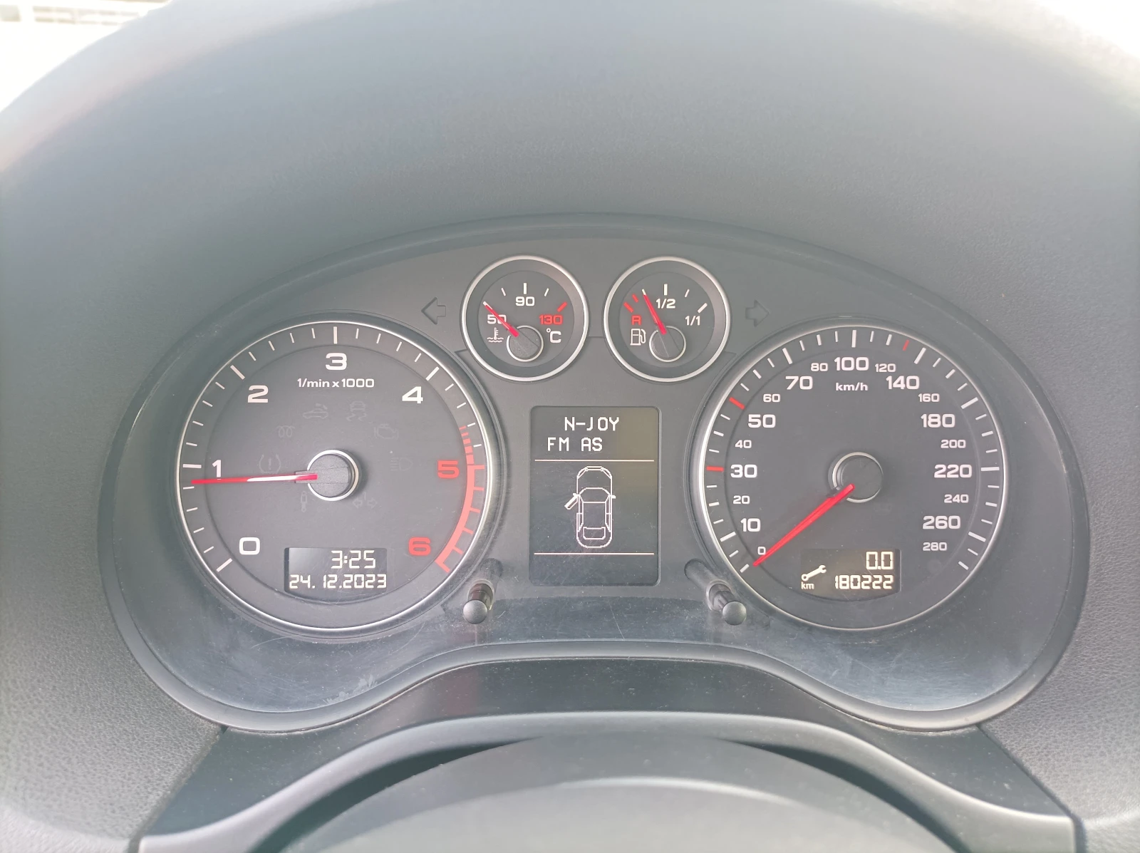 Audi A3 2.0 TDI -140KC/ EURO 5A-ЛИЗИНГ | Mobile.bg — изображение 15