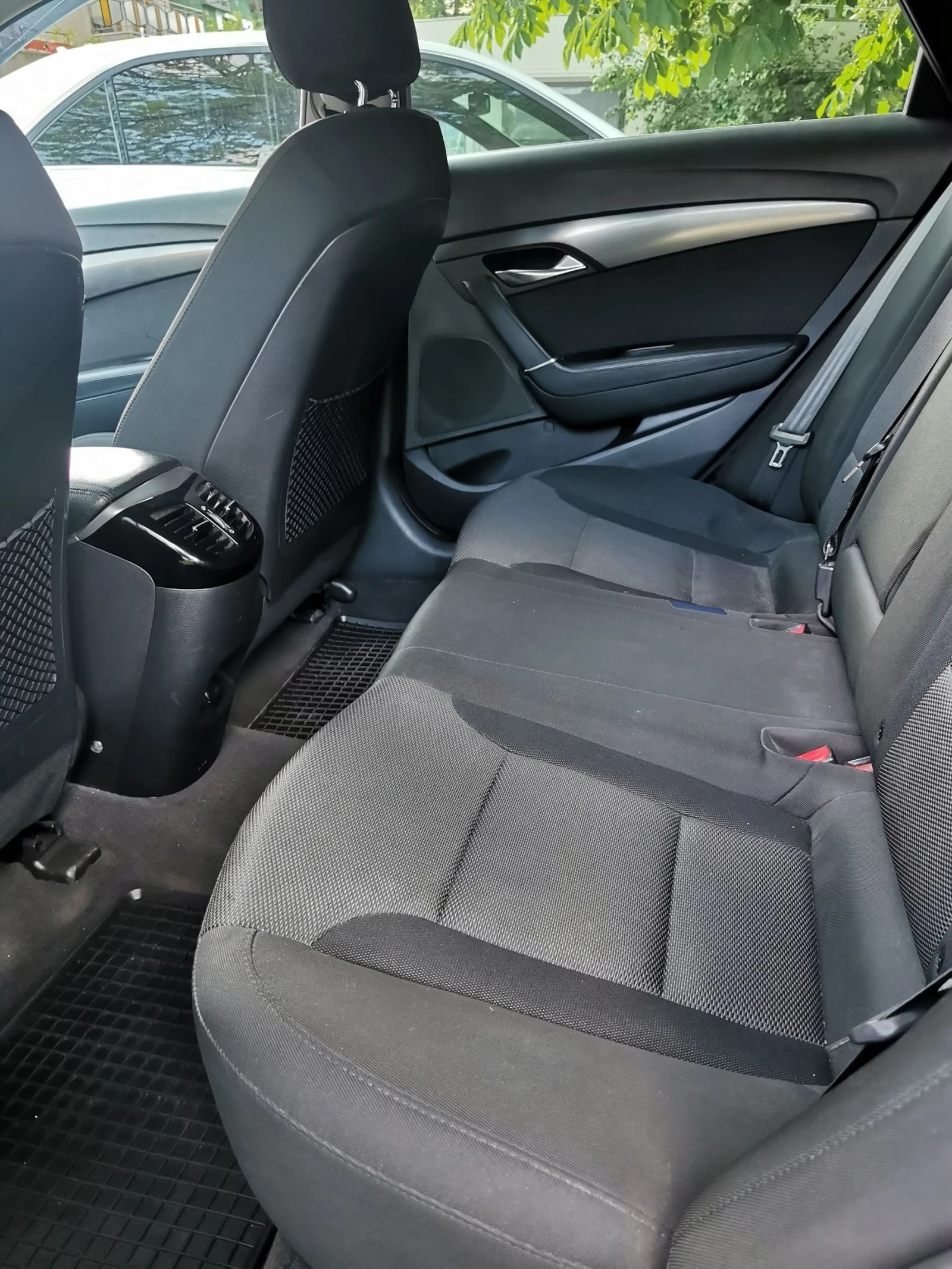 Hyundai I40 1.7 CRDI - изображение 7