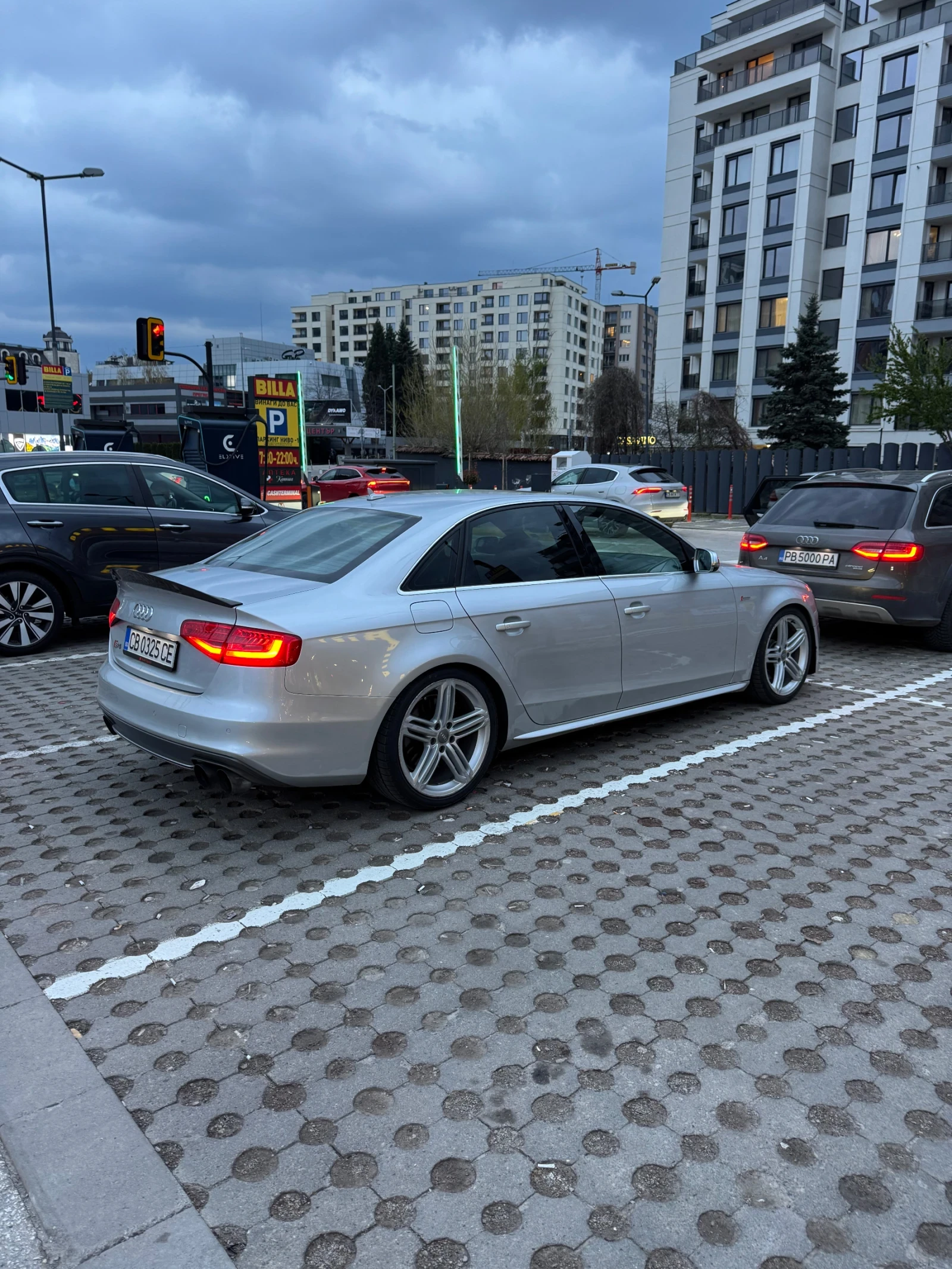 Audi S4 Premium Plus - изображение 8