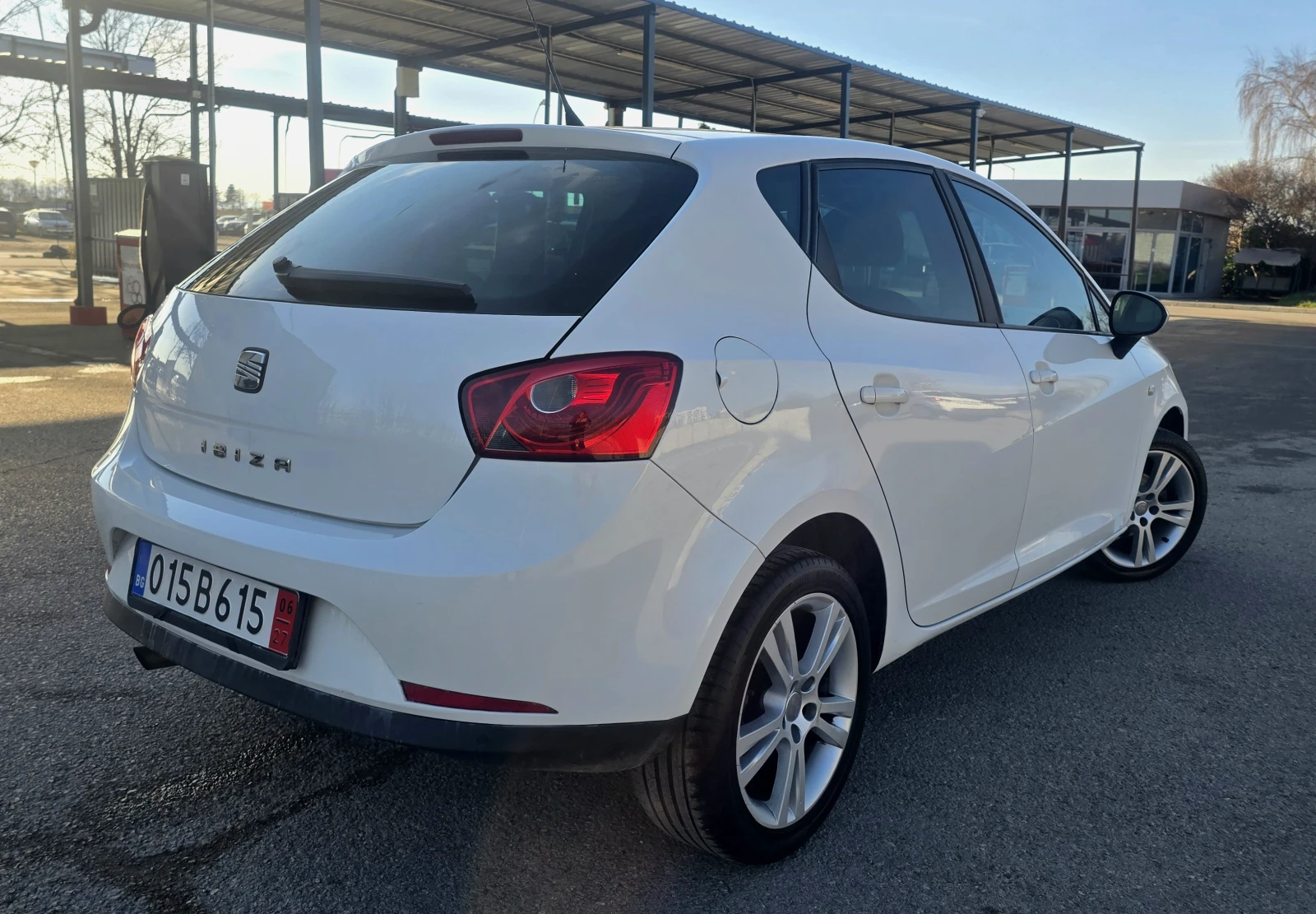 Seat Ibiza ТОП СЪСТОЯНИЕ!1.6i/105hp - изображение 5