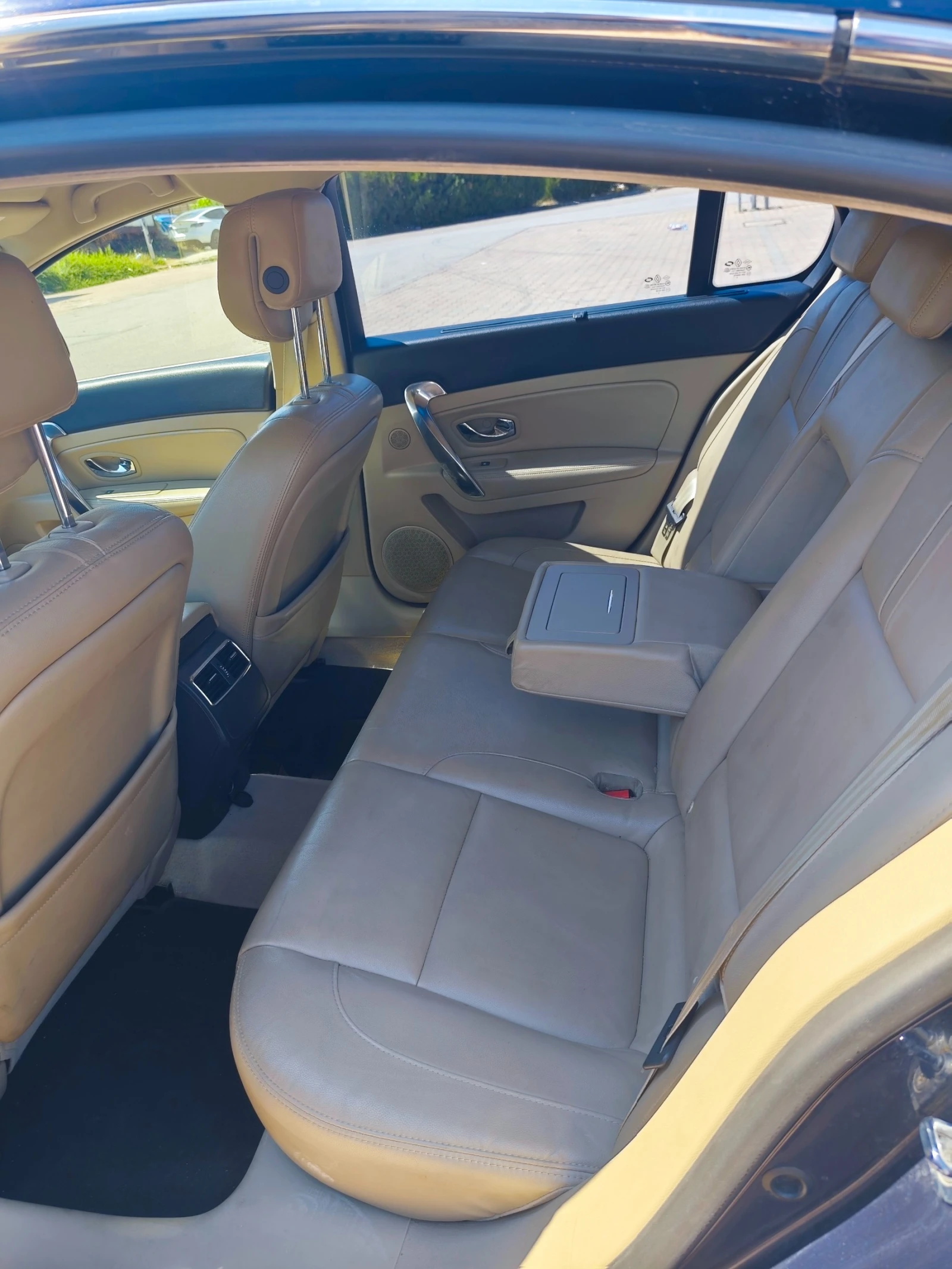 Renault Latitude | Mobile.bg   11