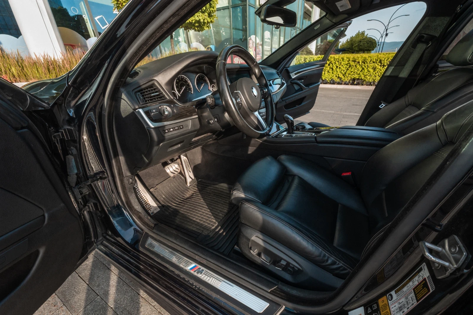 BMW 550 xi /M5-OPTIC/360CAMERA/HEADUP/SOFTCLOSE/ASSISTANT | Mobile.bg � ����������� 12