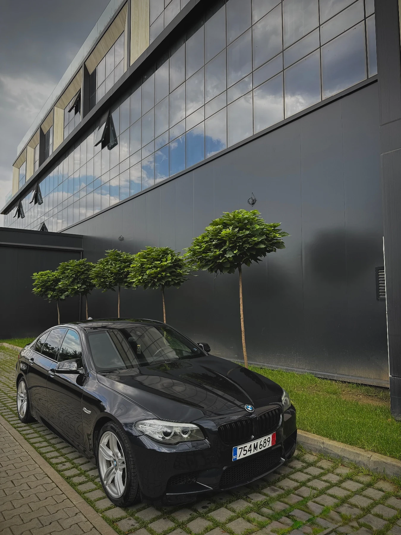 BMW 550 xi /M5-OPTIC/360CAMERA/HEADUP/SOFTCLOSE/ASSISTANT - изображение 2