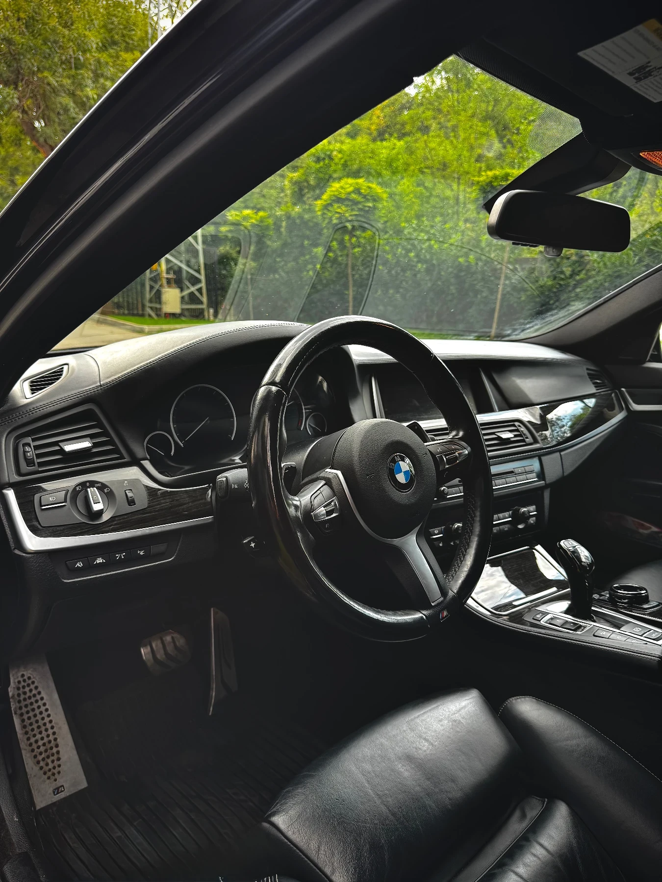 BMW 550 xi /M5-OPTIC/360CAMERA/HEADUP/SOFTCLOSE/ASSISTANT - изображение 7