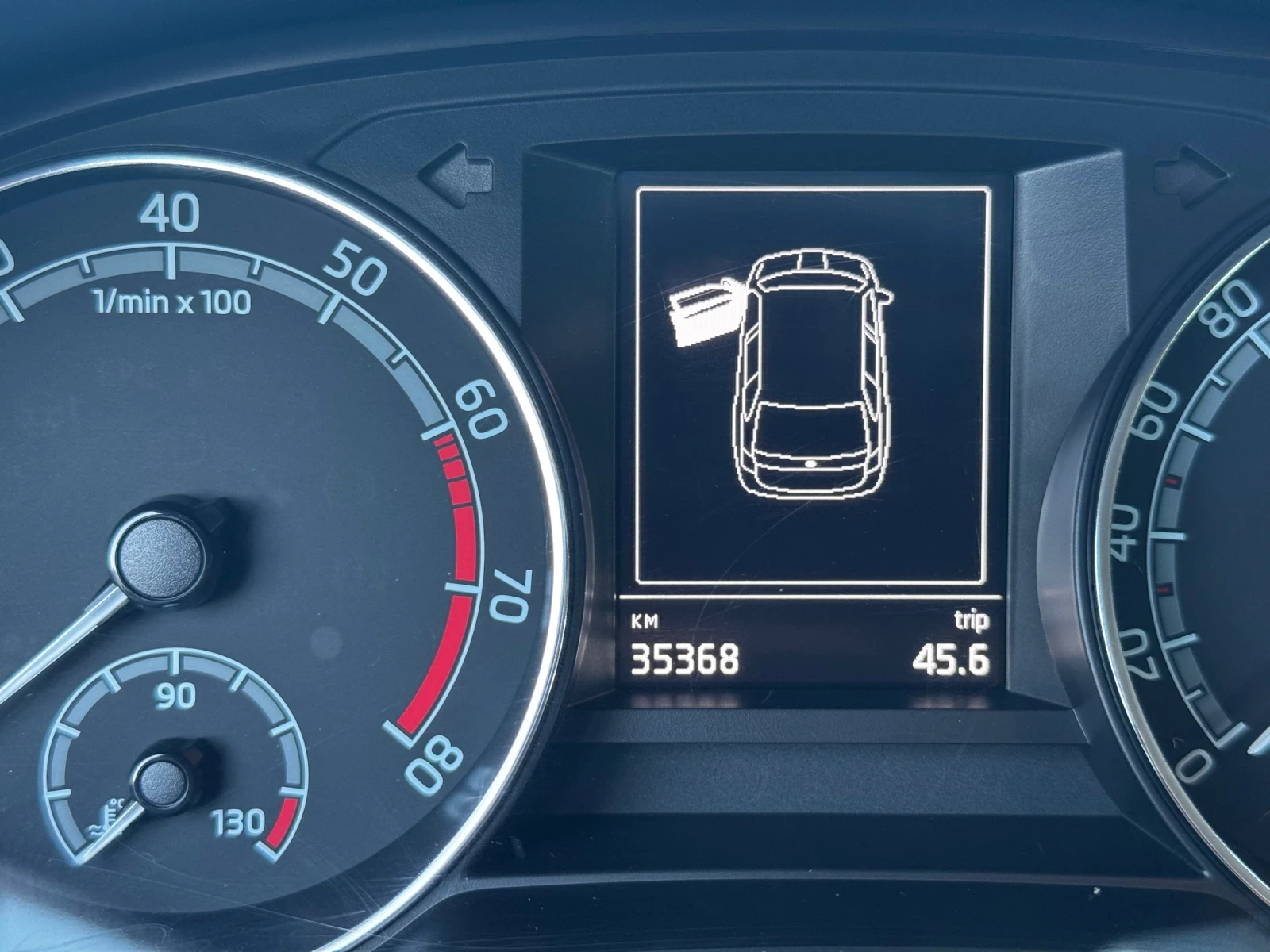 Skoda Fabia Ambitious 1.0 TSI -95 pa 35000km - изображение 10